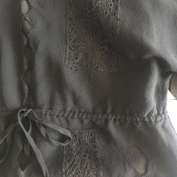 BCBGMaxAzria Black Silk Blouse Sz XXS - Picture 9 of 13